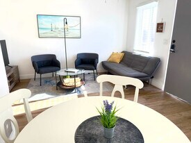 329 Madison St, Unit SI FL2-ID1075804P in Hollywood, FL - Building Photo