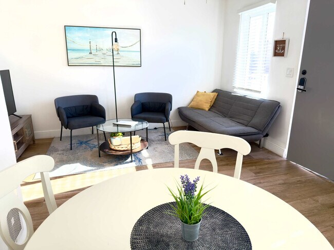 329 Madison St in Hollywood, FL - Building Photo - Building Photo