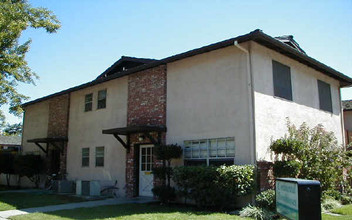 Brighton Village in Modesto, CA - Building Photo - Building Photo