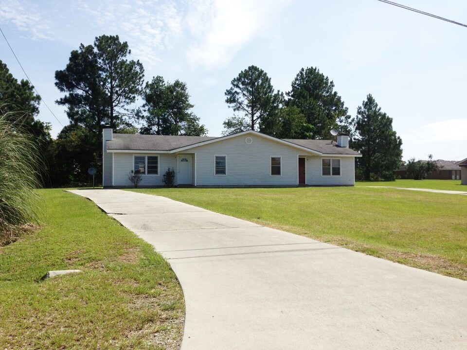 107 East Dr in Statesboro, GA - Building Photo