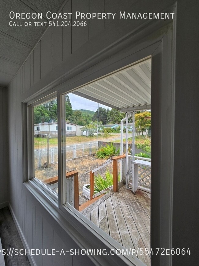 963 S Grayling St in Rockaway Beach, OR - Building Photo - Building Photo
