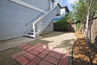 166 Magnolia St in Costa Mesa, CA - Building Photo - Building Photo