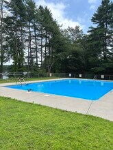13 Brickyard Rd in Farmington, CT - Building Photo - Building Photo
