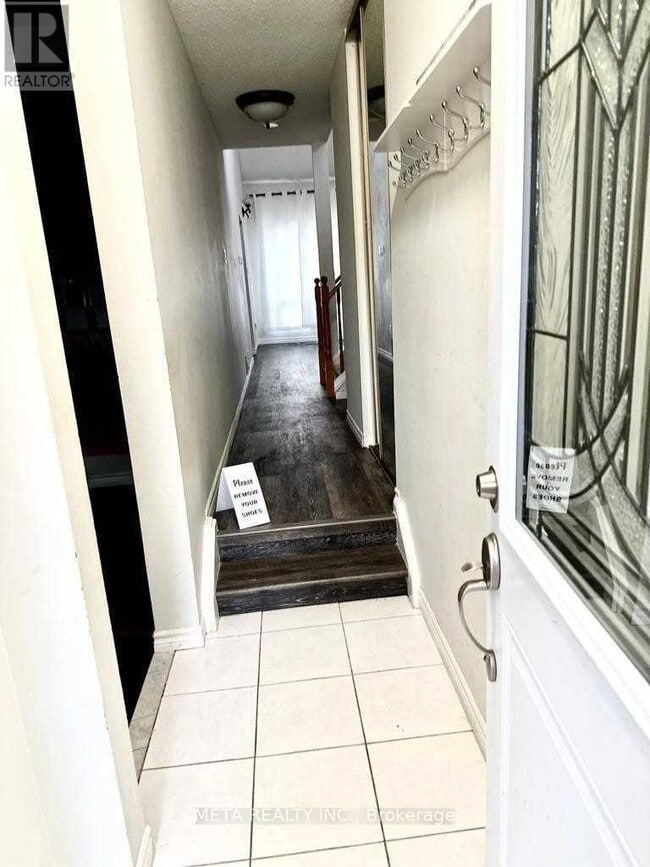 8 Roscoe Rd in Toronto, ON - Building Photo - Building Photo