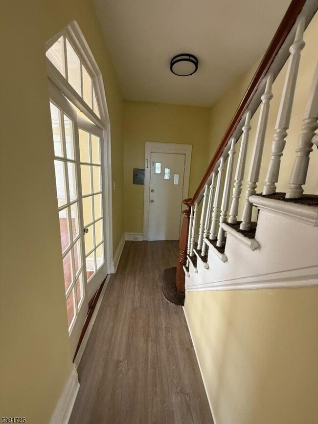 196 Cleveland St in Orange, NJ - Building Photo - Building Photo