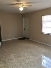 2946 26th Ave N in St. Petersburg, FL - Building Photo - Building Photo