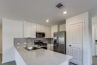 1528 Crowson Rdg in Conroe, TX - Building Photo - Building Photo