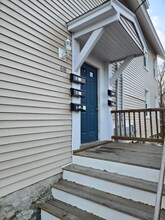 68 Pearl St in Middleboro, MA - Foto de edificio - Building Photo