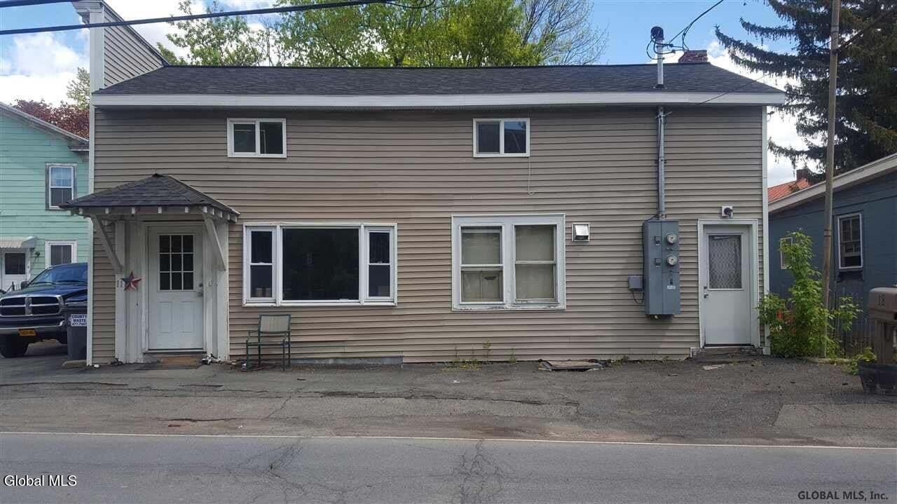 11 Chatham St in Nassau, NY - Building Photo