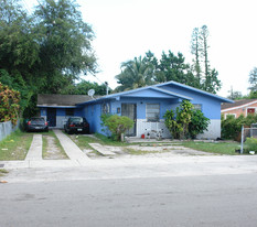 915 NW 80th St