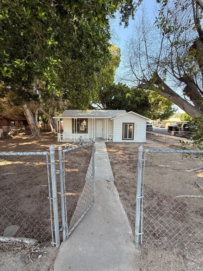 2195 W 1st St in Yuma, AZ - Building Photo - Building Photo