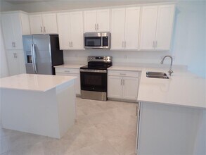 14211 Heritage Landing Blvd in Punta Gorda, FL - Building Photo - Building Photo