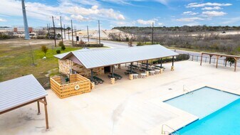 213 Stefan Est in San Antonio, TX - Building Photo