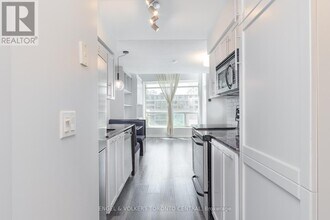 50-250 Lynn Williams St in Toronto, ON - Building Photo - Building Photo