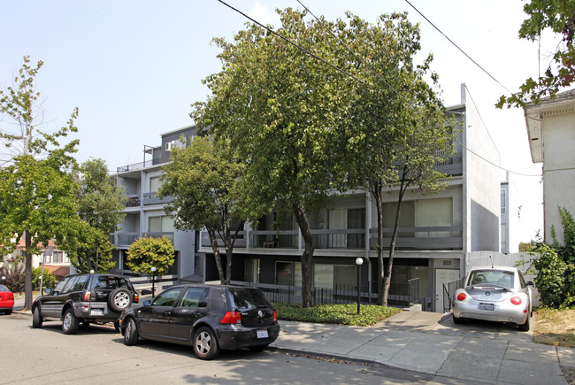 330 Adams St in Oakland, CA - Building Photo - Building Photo