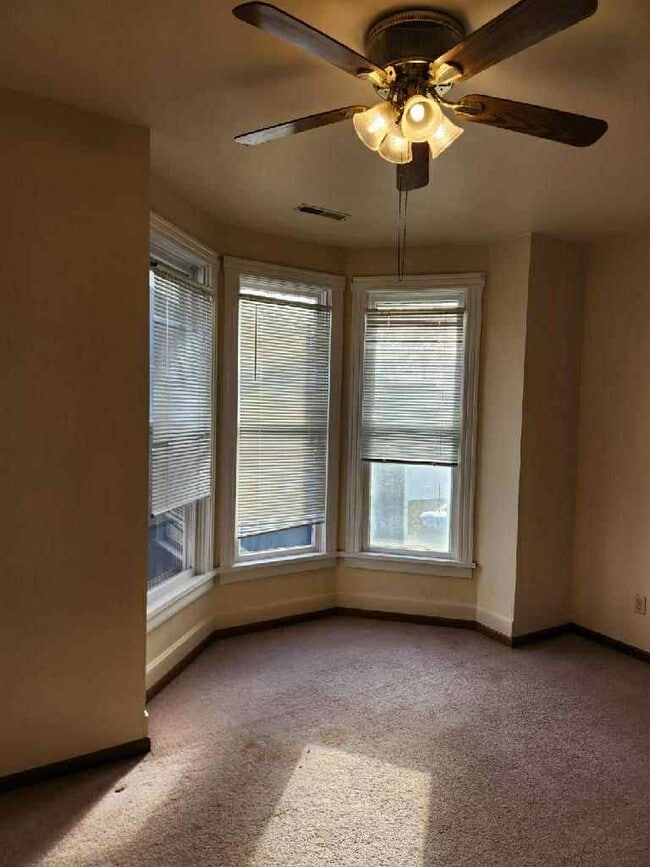 1318 N Main St, Unit 2