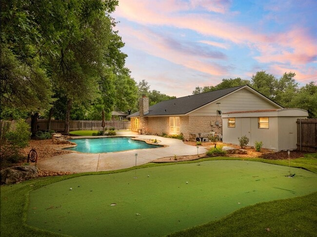 504 Ridgecrest Rd