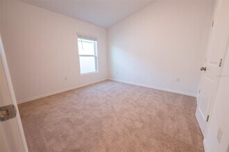 4124 River Beacon Blvd in Davenport, FL - Building Photo - Building Photo