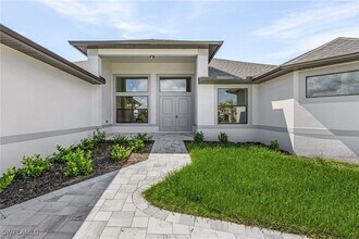 3548 Ceitus Pkwy in Cape Coral, FL - Building Photo - Building Photo