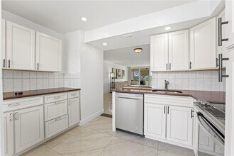 2671 S Course Dr in Pompano Beach, FL - Building Photo - Building Photo