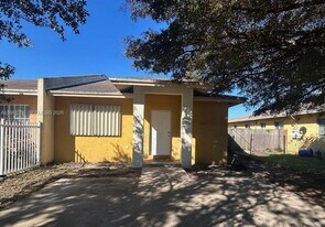 26540 SW 138th Ave in Homestead, FL - Building Photo