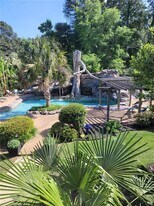 1679 Rangewood Dr SW in Lilburn, GA - Building Photo