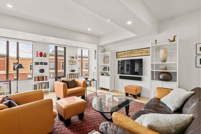 1313 Washington St in Boston, MA - Building Photo - Building Photo