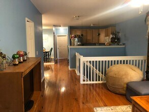 1135 Freesia Ct in Ann Arbor, MI - Building Photo - Building Photo
