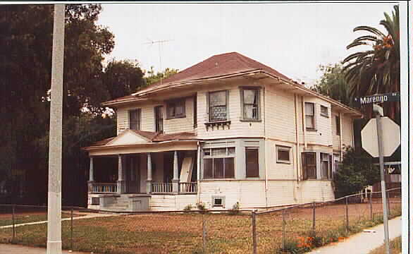 194 Painter St in Pasadena, CA - Foto de edificio