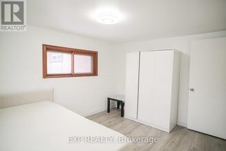 6156 Barker St in Niagara Falls, ON - Building Photo - Building Photo