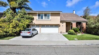 8563 Amazon River Cir in Fountain Valley, CA - Building Photo - Building Photo