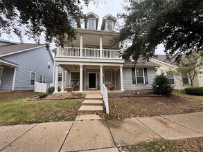 1425 Oakcrest Dr in Providence Village, TX - Building Photo - Building Photo