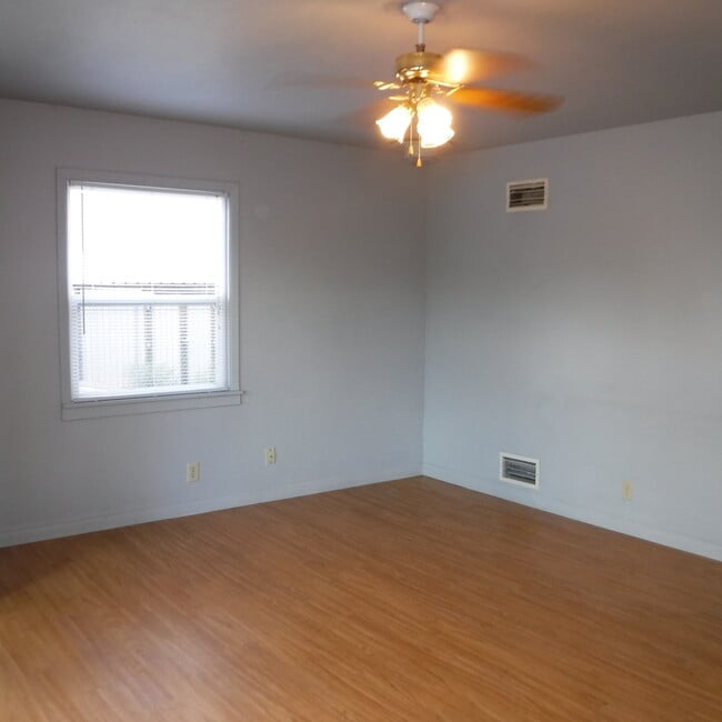 626 SW 8th St in Redmond, OR - Building Photo - Building Photo