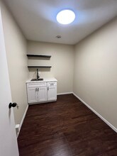 508 E Broad St in Elyria, OH - Building Photo - Building Photo