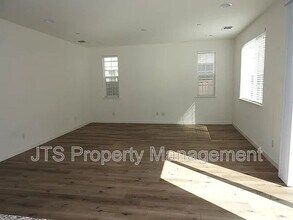 3048 Ivy Creek Ln in Roseville, CA - Building Photo - Building Photo
