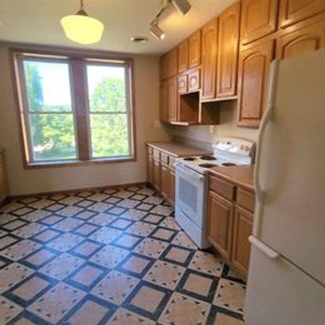 property at 16565 S 12th St