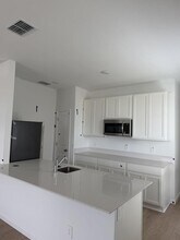 3060 Chromatic St in Kissimmee, FL - Building Photo - Building Photo
