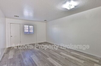 1702 W Vogel Ave in Phoenix, AZ - Building Photo - Building Photo