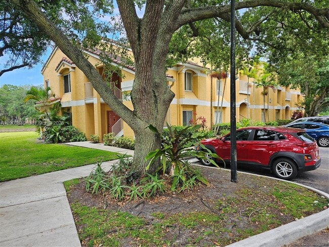 2627 NW 33rd St in Oakland Park, FL - Building Photo - Building Photo