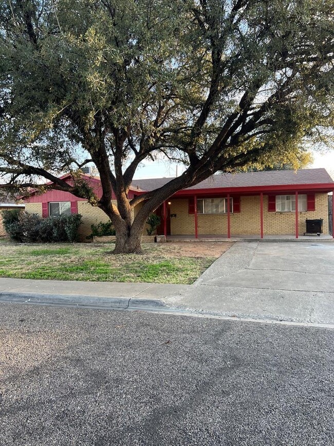 property at 1317 Westbrook Ave