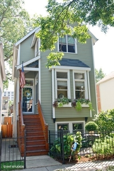 property at 1729 N Wood St