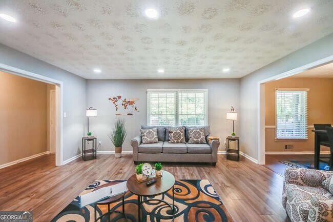 6903 Doncaster Rd in Jonesboro, GA - Building Photo - Building Photo