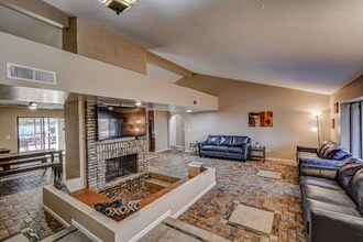 6520 E Peak View Rd in Cave Creek, AZ - Building Photo - Building Photo