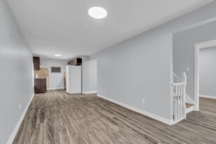 270 Elizabeth St in Guelph, ON - Building Photo