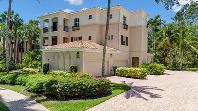 2859 Tiburon Blvd E in Naples, FL - Building Photo - Building Photo