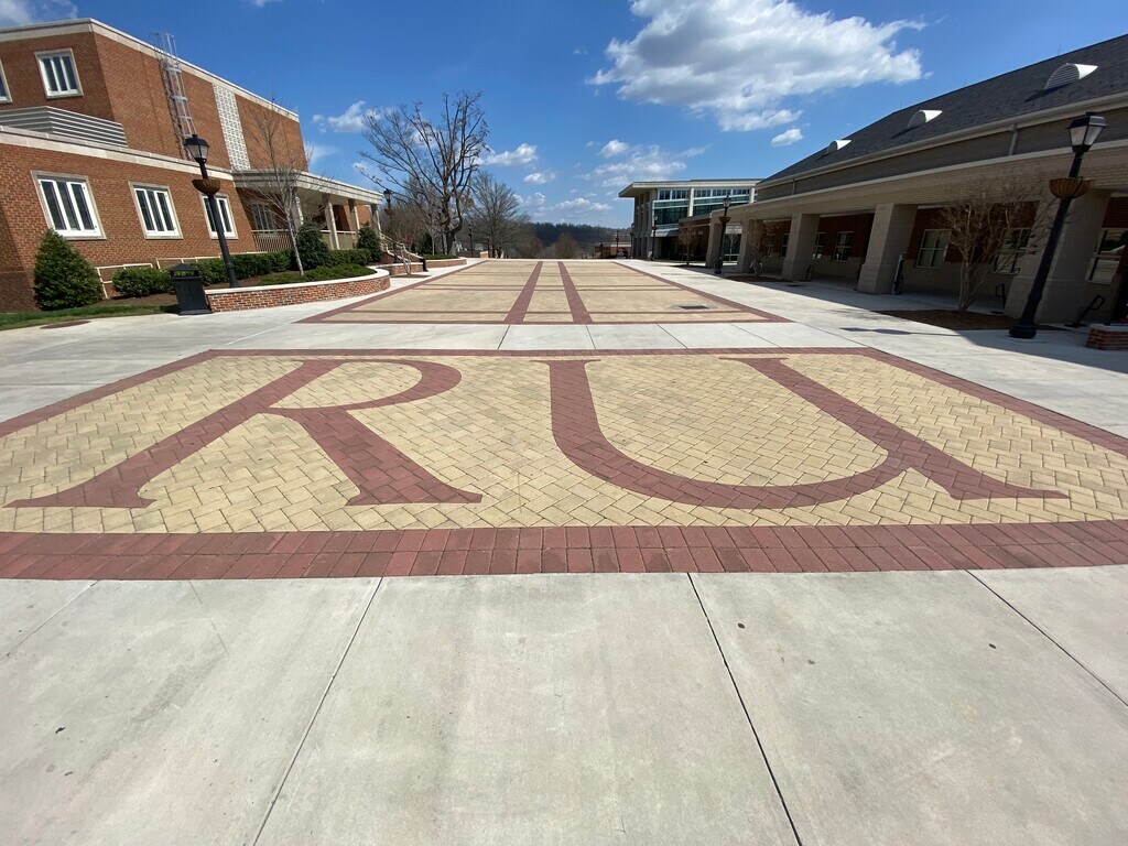 WILLOW CREEK RADFORD Radford, VA Apartments