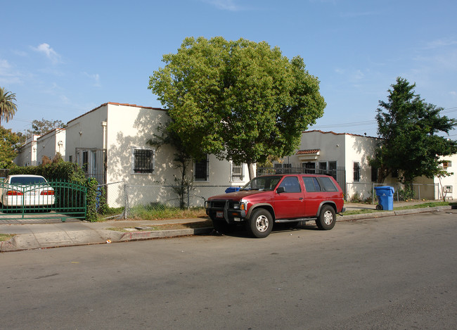 710 N Kingsley Dr in Los Angeles, CA - Building Photo - Building Photo