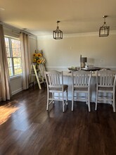 9305 Ox Rd in Lorton, VA - Building Photo - Building Photo