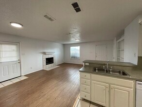 2344 78th St in Lubbock, TX - Building Photo - Building Photo