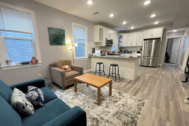 17 Harvard Ter, Unit 1 in Boston, MA - Building Photo - Building Photo